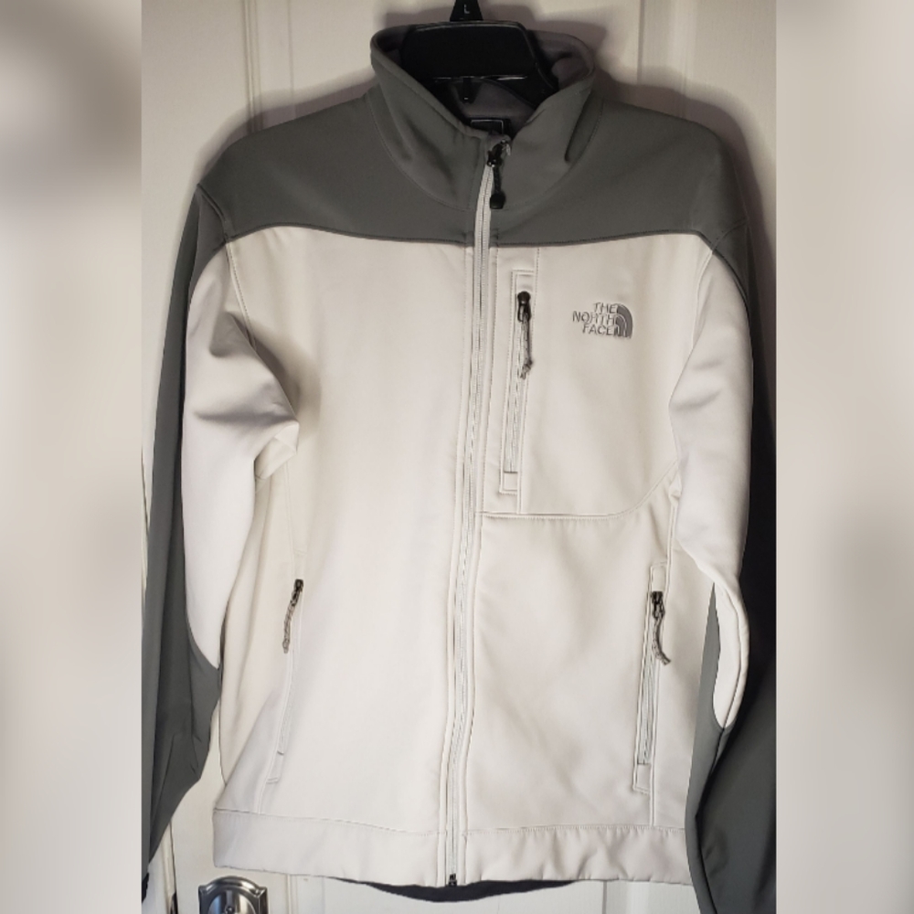46-North Face men's Apex Softshell Jacket M
